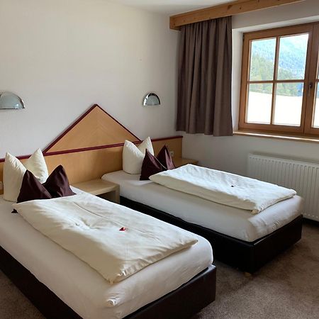 Pension Strolz Sankt Anton am Arlberg Luaran gambar